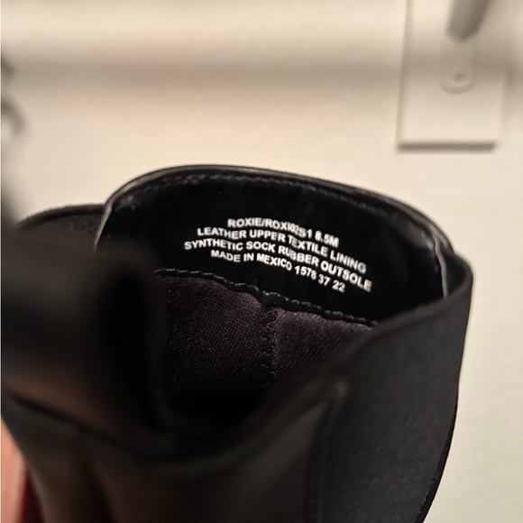 Steve Madden Roxie black boots 8.5 - Never worn outside - Picture 11 of 12